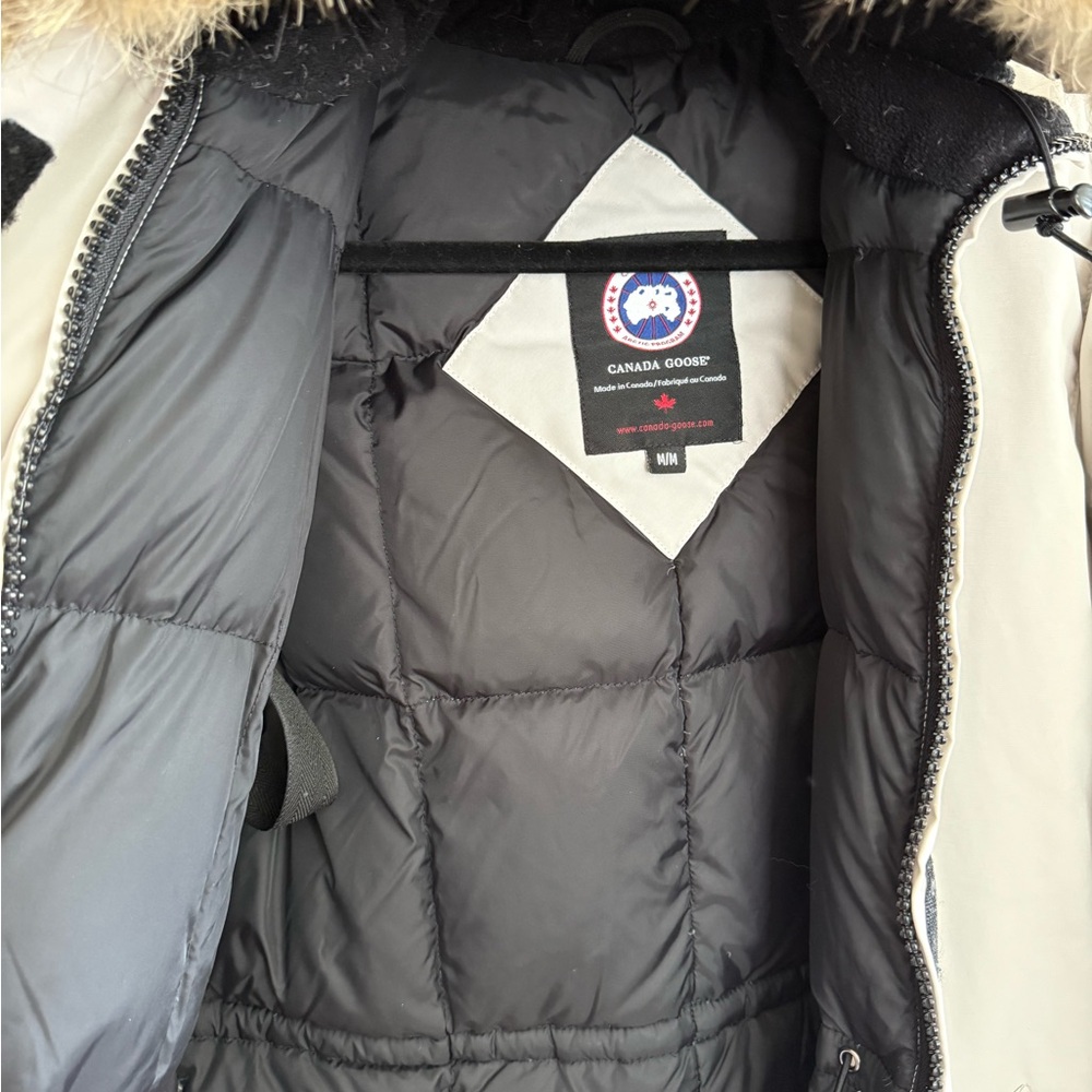 Canada Goose Women's Ski Jacket - White - Picture 5 of 9